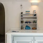 Andreas Cultural Cave House In Imerovigli, Santorini
