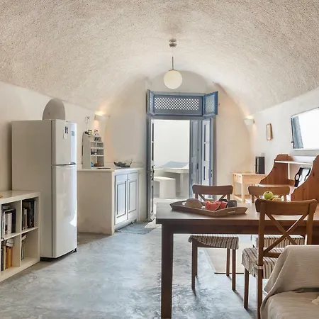 Andreas Cultural Cave House In Imerovigli, Santorini بيت للعطل