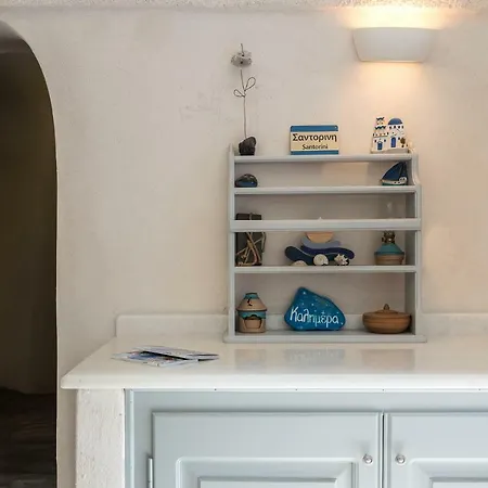 Andreas Cultural Cave House In Imerovigli, Santorini