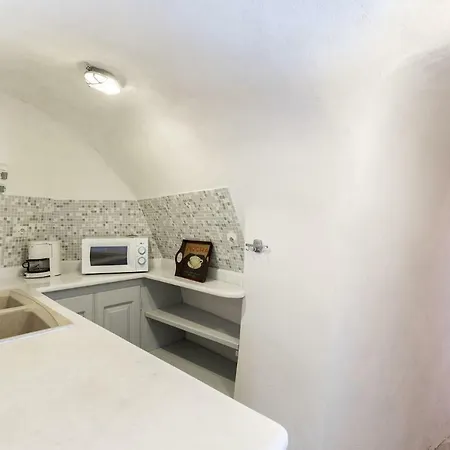 Andreas Cultural Cave House In Imerovigli, Santorini Holiday home *
