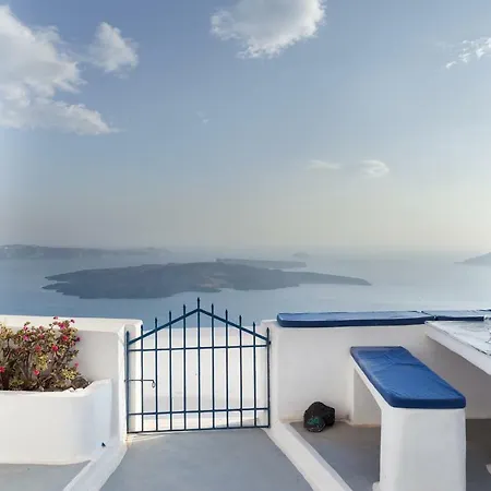 Holiday home Andreas Cultural Cave House In Imerovigli, Santorini *