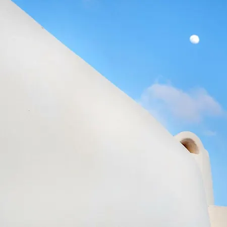 Andreas Cultural Cave House In Imerovigli, Santorini Имеровигли